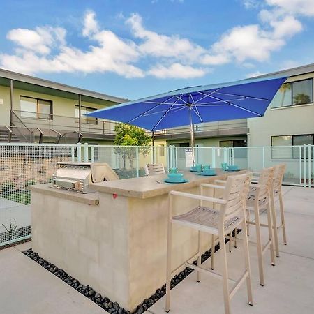 Micro Studio With Balcony & Pool View - Walk To Ot Scottsdale Bagian luar foto